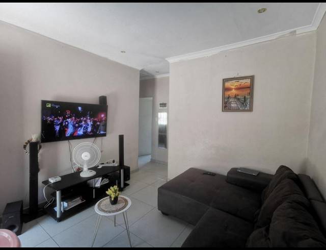 2 BEDROOM HOUSE FOR SALE IN WELBEDACHT